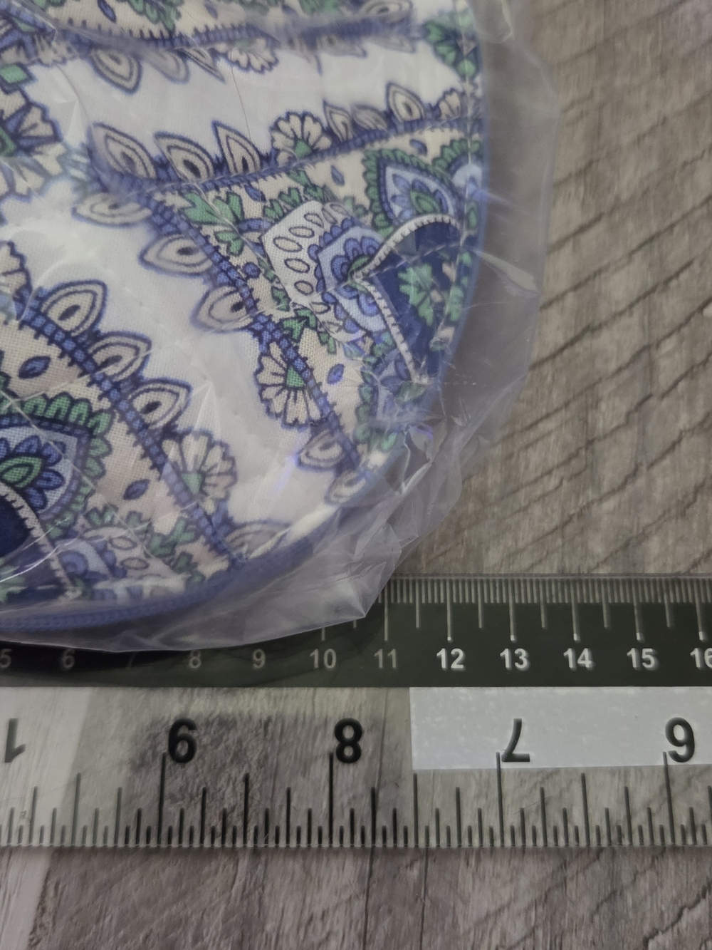 Bath & Body Works X Vera Bradley Blue Paisley Comestic Travel Bag 4PC Gift Set - Picture 16 of 16